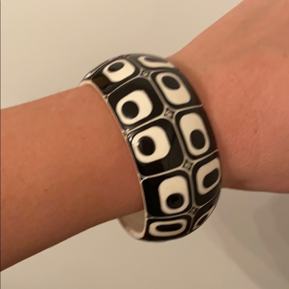Black and white bracelet